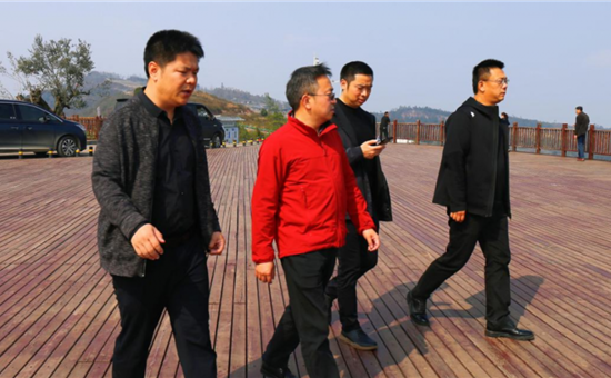 创新合作 共谋发展丨佳沃集团调研聚峰谷项目